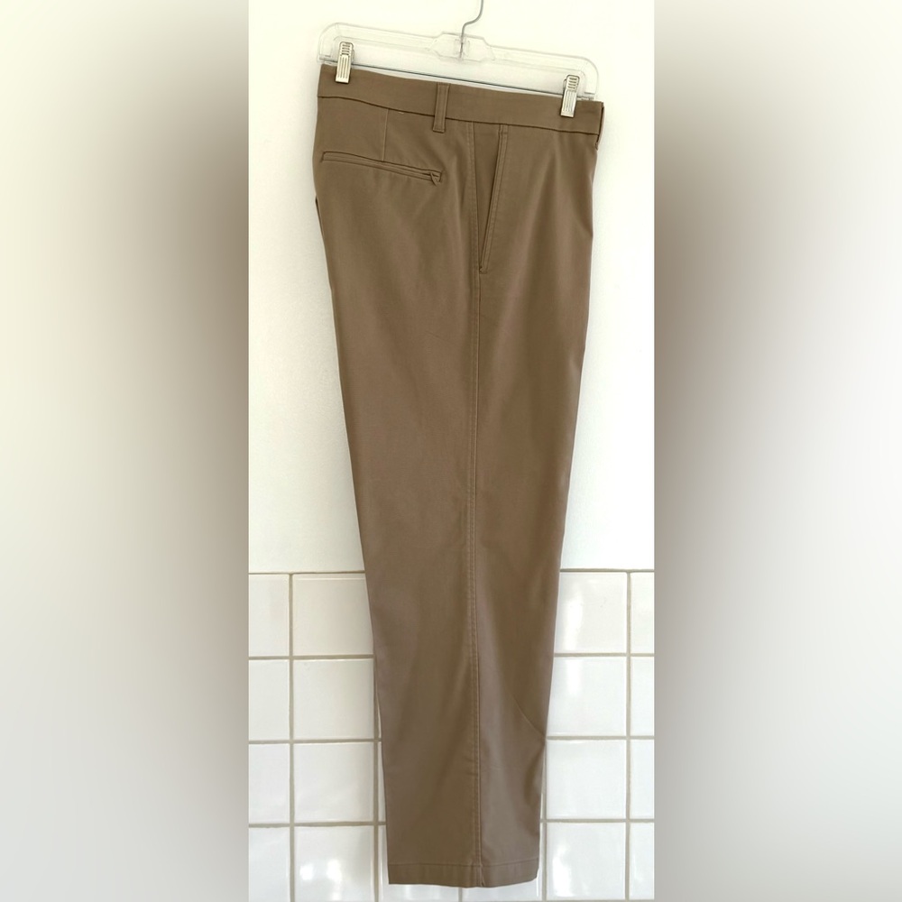 Haggar Men's Ultimate Khaki Straight Fit PantSz: 36x30 NWOT